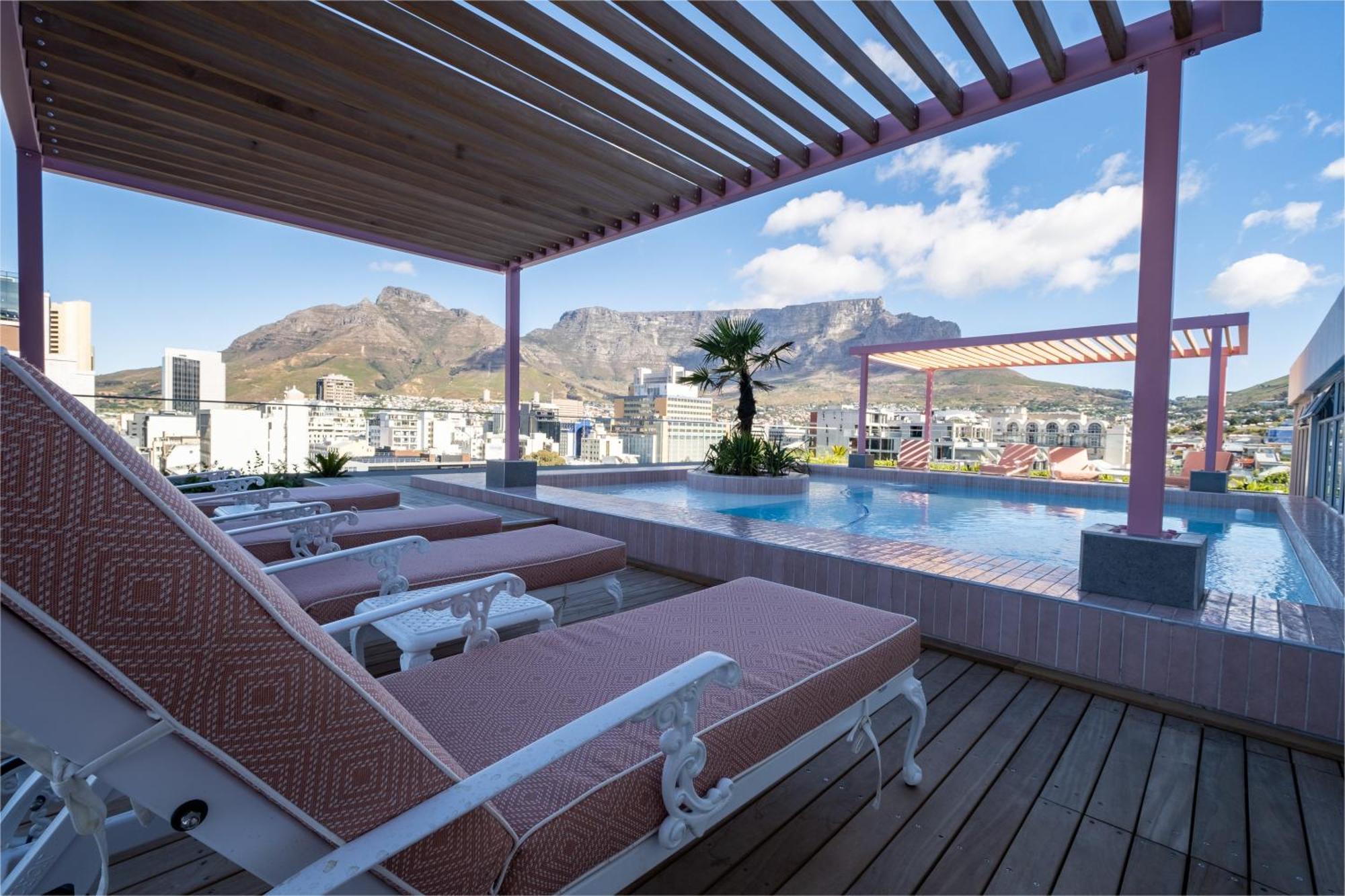 The Rose 204: With Rooftop Pool * Kapstadt